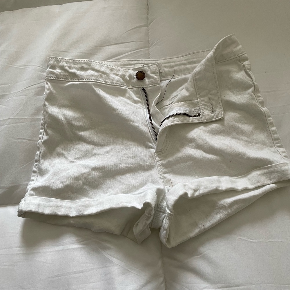 High waist white shorts